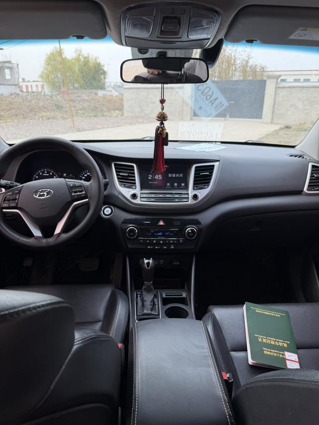 Hyundai Tucson 2015 1.6T DCT 2WD Smart – фото 6