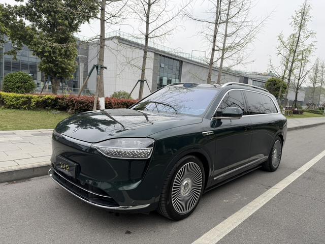 AITO M9 2024 Extended-Range Ultra 5-seater – фото 1