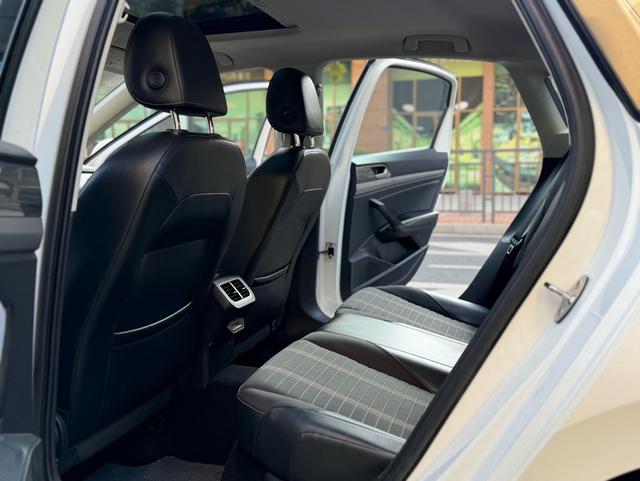 Volkswagen Lavida 2022 280TSI DSG Comfort – фото 12