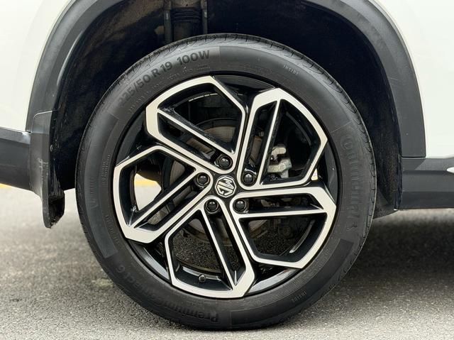 MG One 2022 β-Quality Li f e Series 1.5T Great Satis f action 1228 Edition – фото 9
