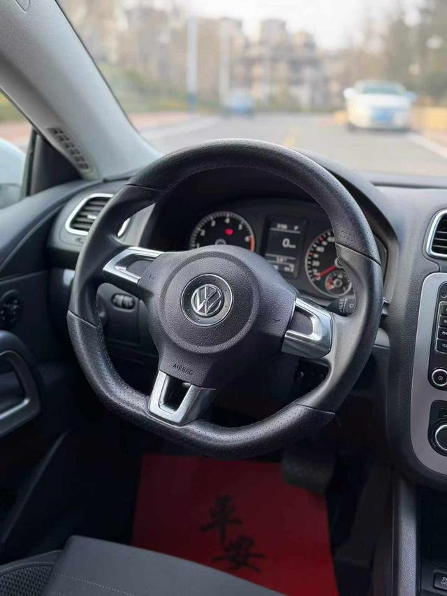 Volkswagen Scirocco 2013 1.4TSI GTS – фото 7