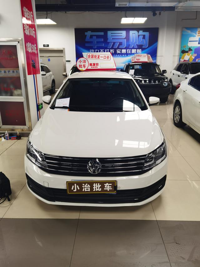 Volkswagen Lavida 2017 1.6L Automatic Style – фото 2