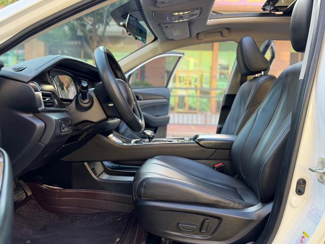 GAC Trumpchi GA8 2017 320T Premium Модель 2019 года 270T автоматическое Exclusive Edition – фото 11