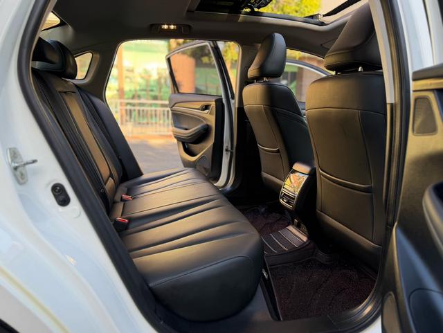 GAC Trumpchi GA8 2017 320T Premium Модель 2019 года 270T автоматическое Exclusive Edition – фото 14
