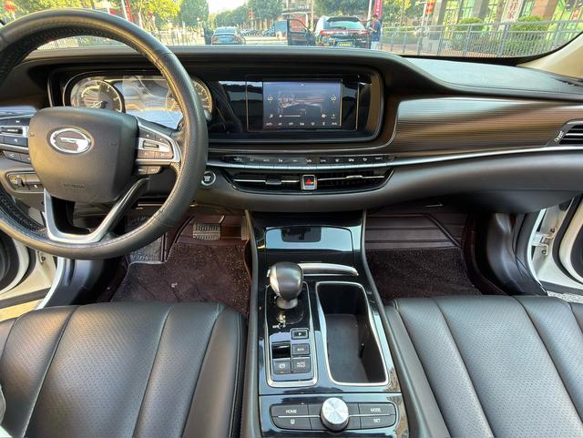 GAC Trumpchi GA8 2017 320T Premium Модель 2019 года 270T автоматическое Exclusive Edition – фото 17