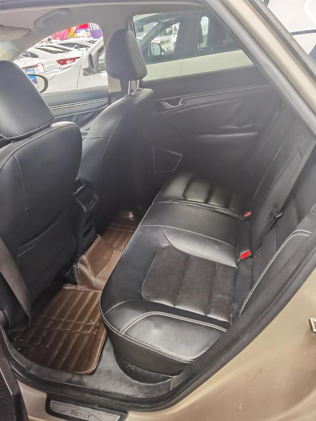 Geely Emgrand GS 2016 Elegant 1.8L Automatic Leading – фото 8