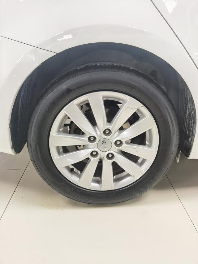 Kia K3 2015 модификация 1.6L автоматическое DLX – фото 6