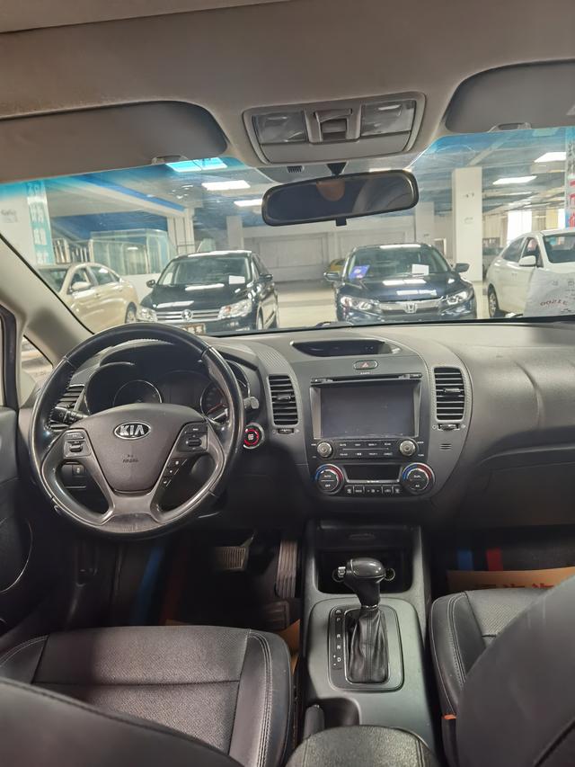 Kia K3 2015 модификация 1.6L автоматическое DLX – фото 9