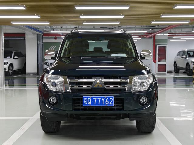 Mitsubishi Pajero Imported 2012 модификация 3.0L Deluxe Edition – фото 2
