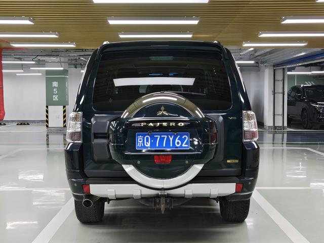 Mitsubishi Pajero Imported 2012 модификация 3.0L Deluxe Edition – фото 5