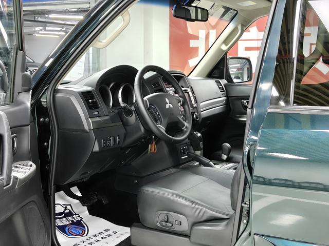 Mitsubishi Pajero Imported 2012 модификация 3.0L Deluxe Edition – фото 7
