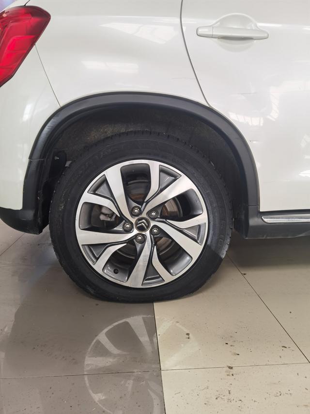 Citroën C4 AIRCROSS Imported 2013 модификация 2.0L 2WD Com f ort Edition – фото 6