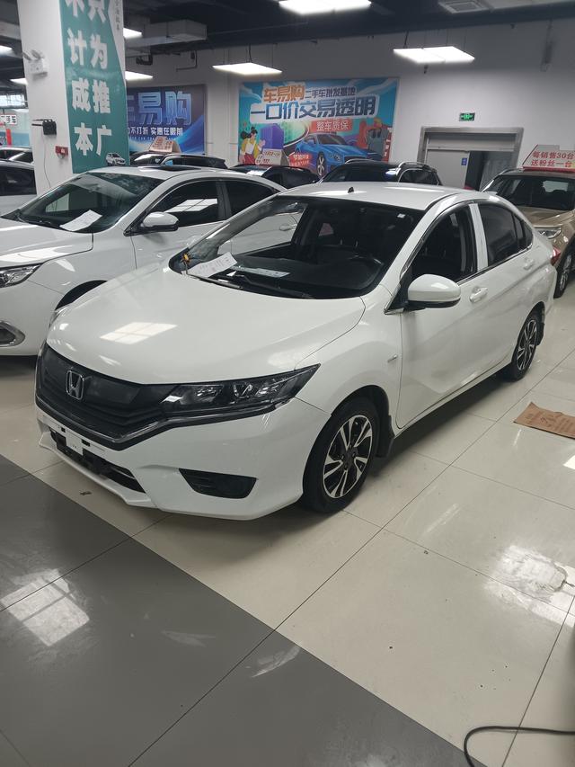 Honda Greiz 2016 1.5L CVT Classic – фото 1