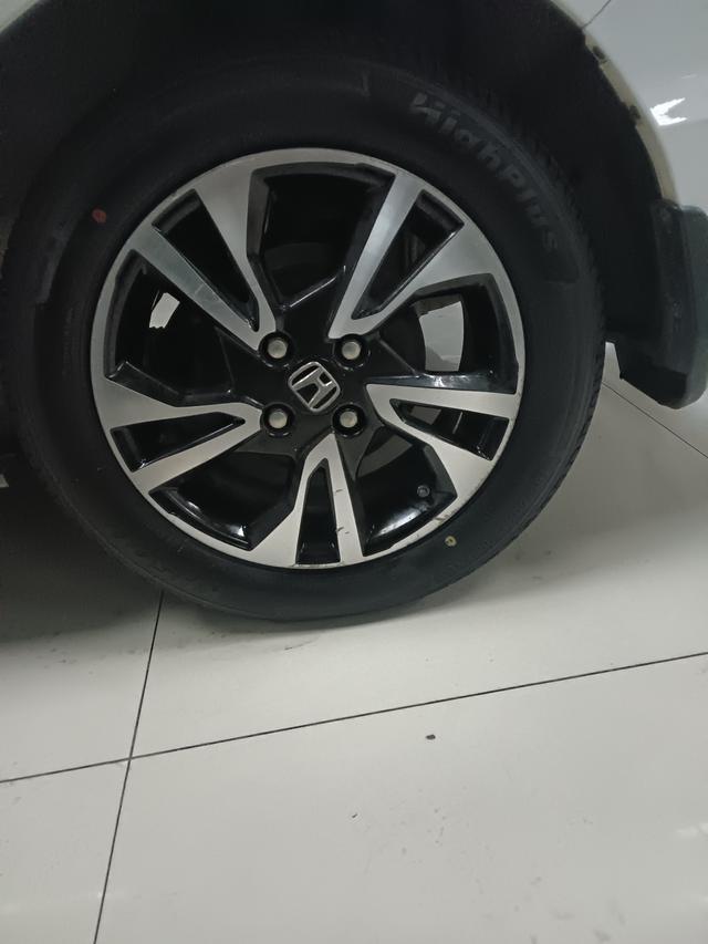 Honda Greiz 2016 1.5L CVT Classic – фото 8