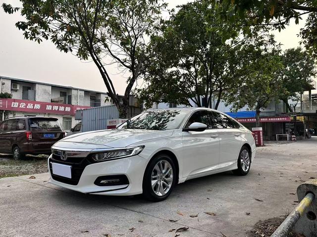 Honda Accord 2018 260TURBO Elite China V – фото 1