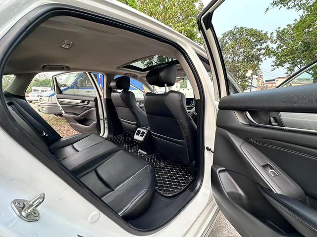 Honda Accord 2018 260TURBO Elite China V – фото 8