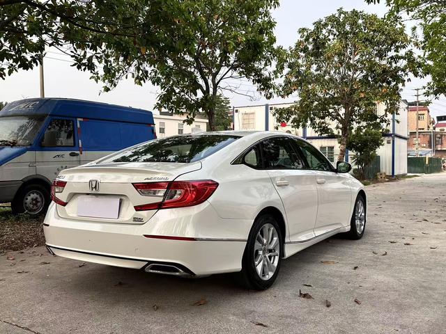 Honda Accord 2018 260TURBO Elite China V – фото 9