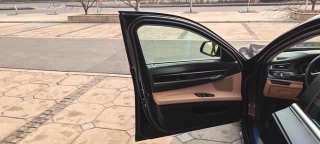 BMW 7 Series 2014 модификация 730Li Premium Enjoy – фото 8