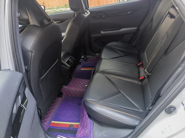 Changan UNI-V 2022 1.5T Premium – фото 4