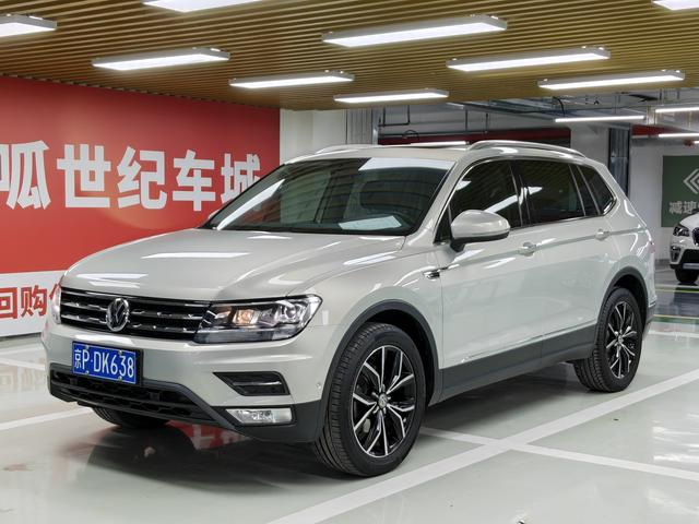 Volkswagen Tiguan L Модель 2019 года 330TSI автоматическое 2WD Smart Dynamic Deluxe Edition Country VI – фото 1