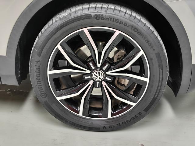 Volkswagen Tiguan L Модель 2019 года 330TSI автоматическое 2WD Smart Dynamic Deluxe Edition Country VI – фото 16