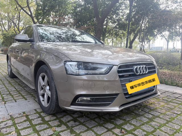 Audi A4L 2013 35 TFSI Automatic Standard – фото 3