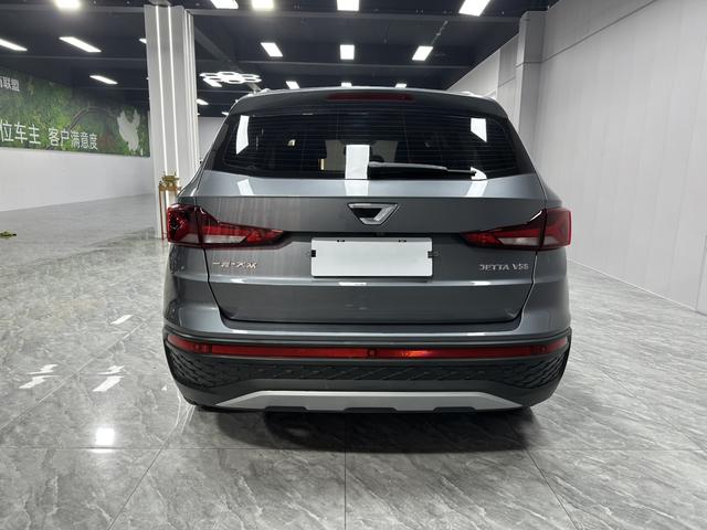 Jeta VS5 2022 280TSI Automatic High Gloss Pride Edition – фото 5