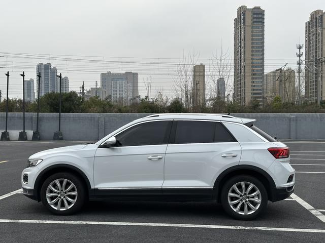 Volkswagen T-Roc 2019 230 TSI DSG FWD Progress China V I – фото 8