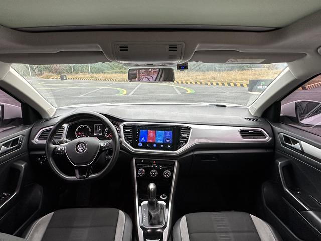 Volkswagen T-Roc 2019 230 TSI DSG FWD Progress China V I – фото 9