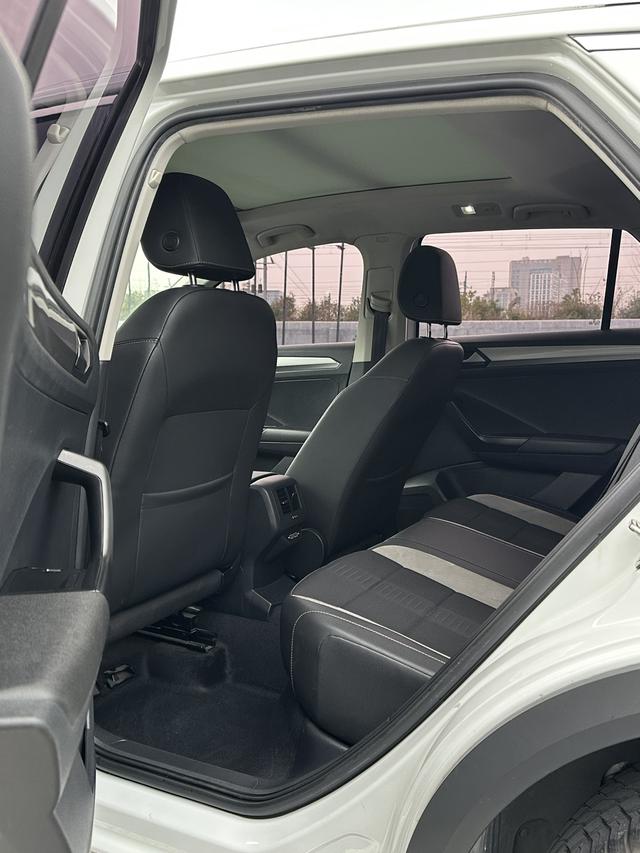 Volkswagen T-Roc 2019 230 TSI DSG FWD Progress China V I – фото 11