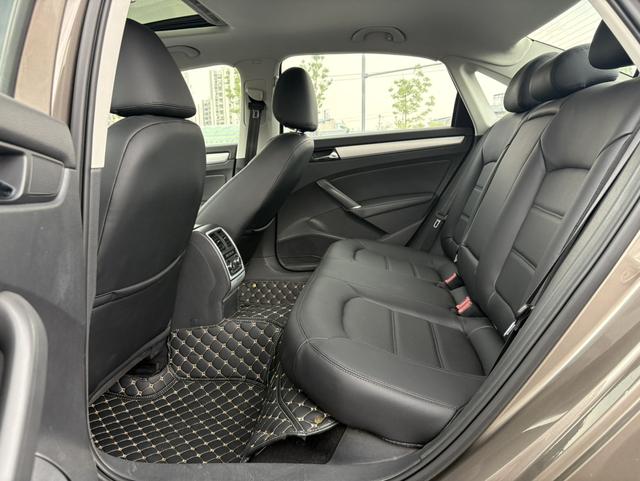Volkswagen Passat 2014 модификация 1.8TSI DSG Zunrong Edition – фото 13