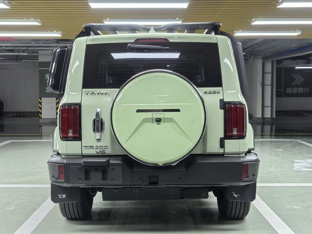 Tank 300 2023 Urban 2.0T Very Stylish – фото 5