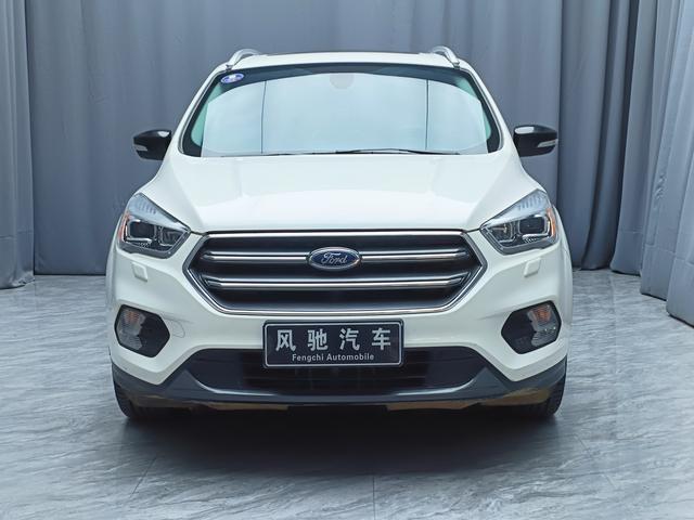 Ford Kuga Модель 2019 года EcoBoost 180 2WD Luxury Ford тип National V – фото 2