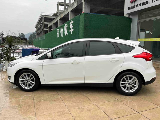 Ford Focus 2017 модификация лян кузов EcoBoost 125 автоматическое Super Fashion тип Zhixing Edition – фото 5