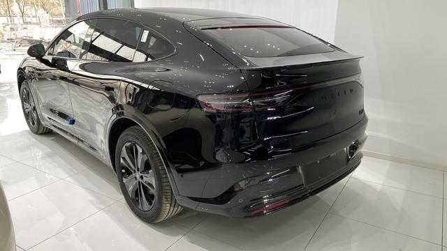 Luxeed R7 2024 модификация Extended Range 37kWh Pro Rear Drive Edition – фото 6