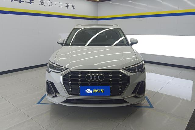 AUDI Q3 Модель 2019 года 40 TFSI Fashion Dynamic – фото 3