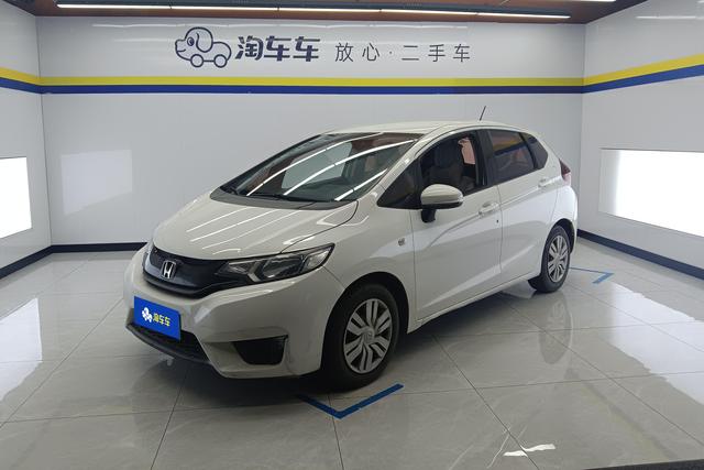 Honda Fit 2016 модификация 1.5L LX Manual Com f ort – фото 1