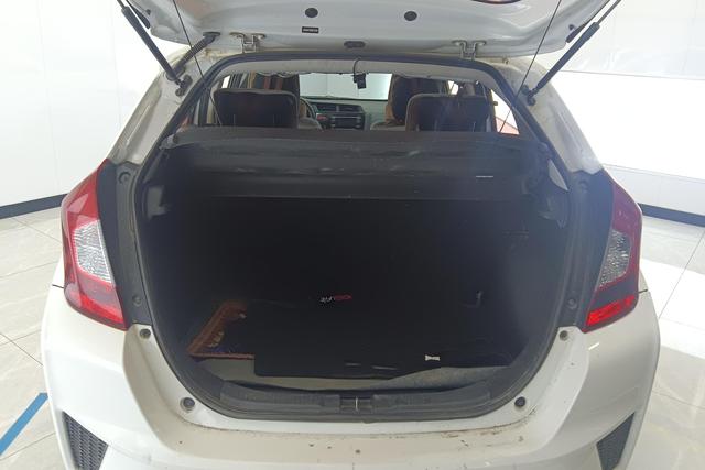 Honda Fit 2016 модификация 1.5L LX Manual Com f ort – фото 11