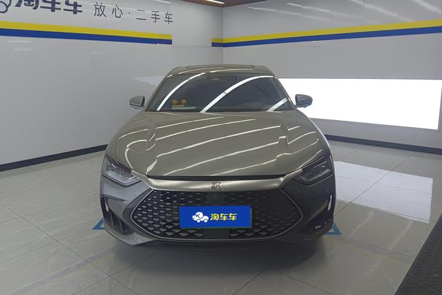 BYD Han DM 2022 DM-i 121KM Prestige – фото 3