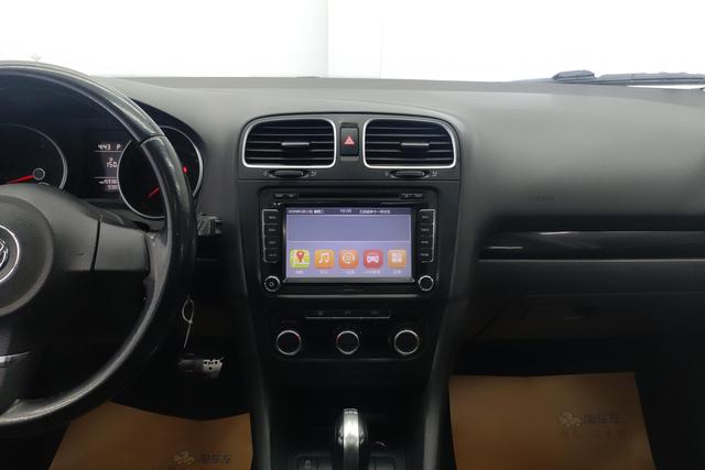 Volkswagen Golf 2012 1.4TSI Automatic Comfort – фото 15