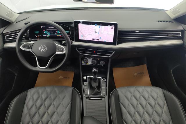 Volkswagen Sagitar 2023 300TSI DSG Beyond – фото 14
