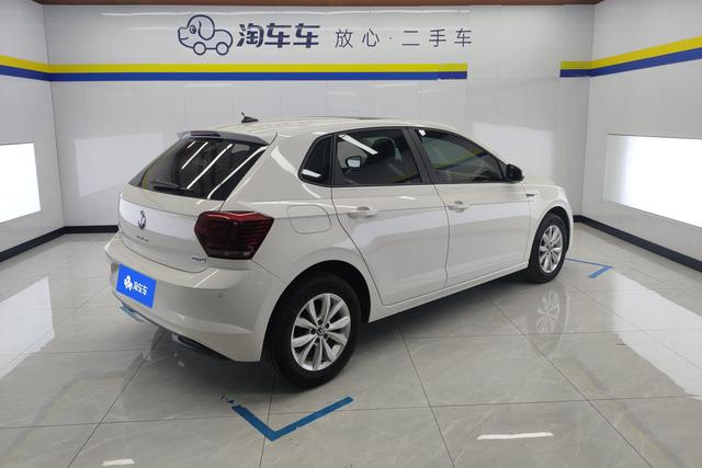 Volkswagen Polo 2021 Plus 1.5L Automatic Colorful Tech – фото 9