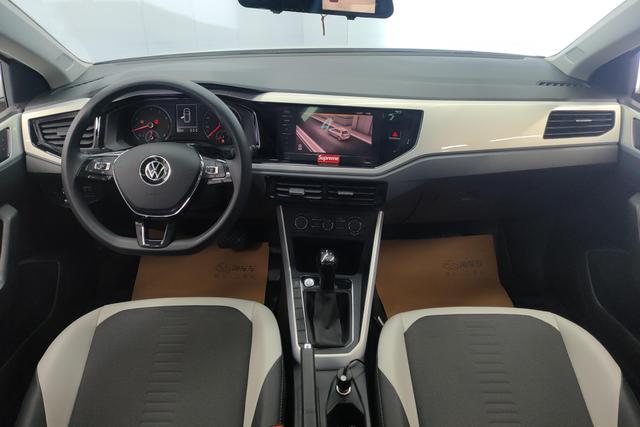 Volkswagen Polo 2021 Plus 1.5L Automatic Colorful Tech – фото 14