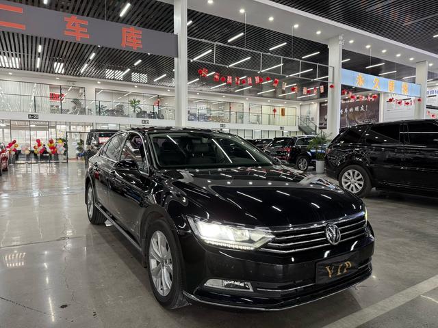 Volkswagen Magotan 2017 330TSI DSG Luxury – фото 3