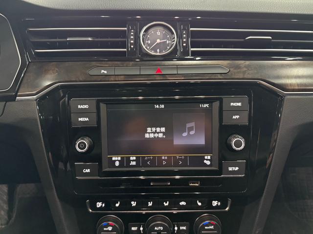 Volkswagen Magotan 2017 330TSI DSG Luxury – фото 15
