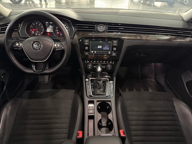 Volkswagen Magotan 2017 330TSI DSG Luxury – фото 16