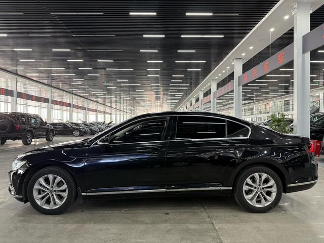 Volkswagen Magotan 2017 330TSI DSG Luxury – фото 30