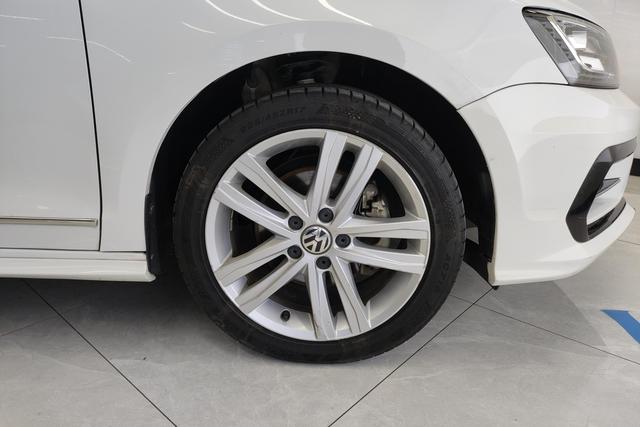 Volkswagen Sagitar 2018 280TSI DSG Spark – фото 5