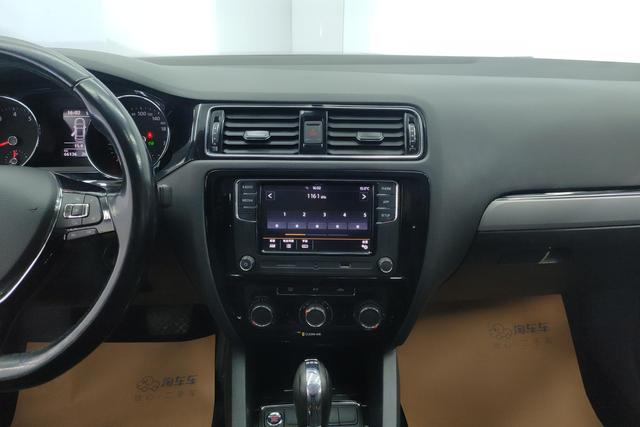 Volkswagen Sagitar 2018 280TSI DSG Spark – фото 15