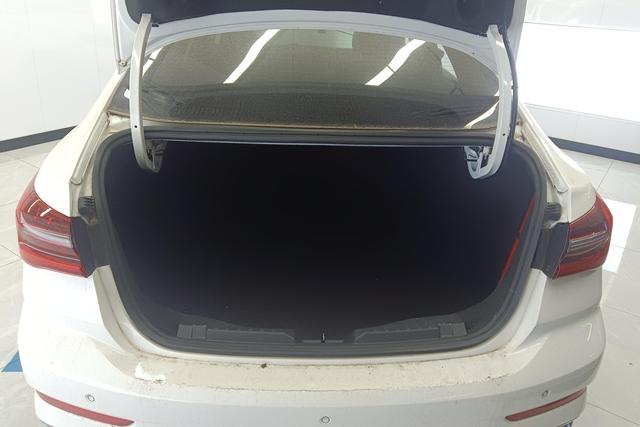 Ford Focus 2021 1.5L Automatic Diamond – фото 11